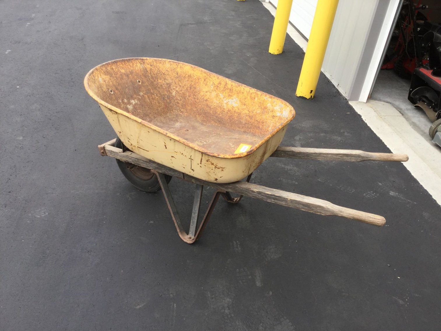 Image for Furniture, Collectibles, Household-New Building North