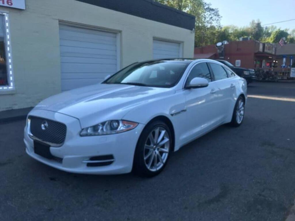 Image for Public Virtual Auto Auction: Lot 29 - 2013 Jaguar XJ Passenger Car