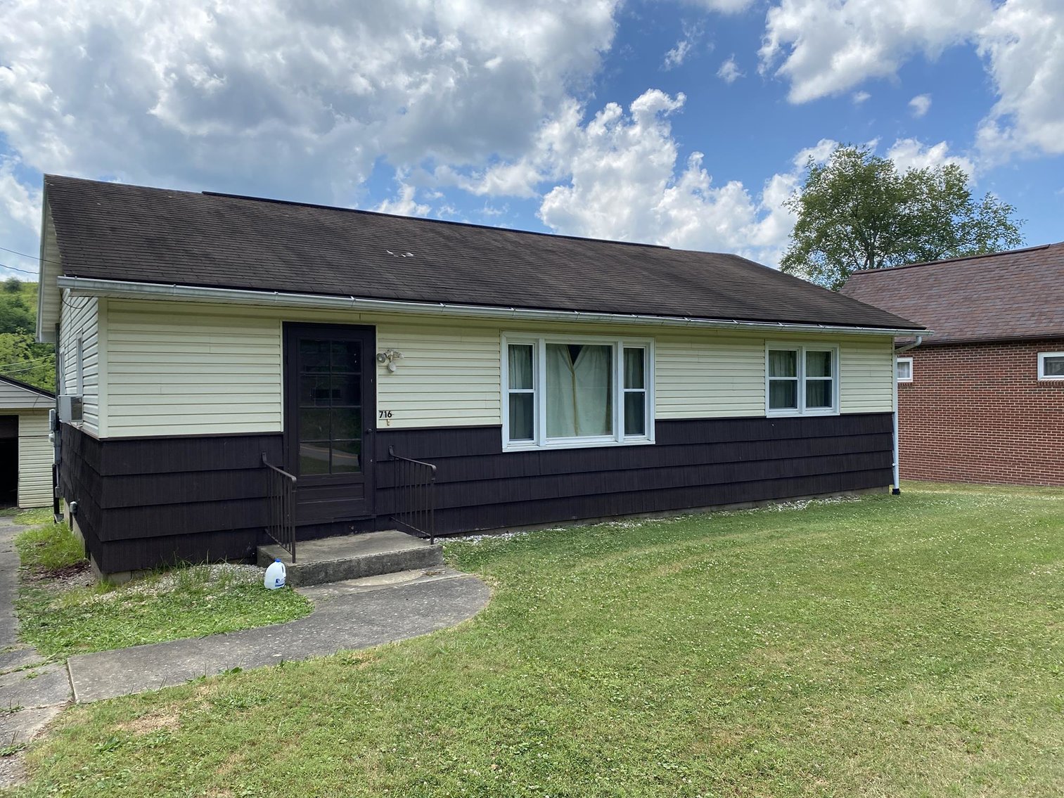 Image for 3 Bedroom with Full Walk-out Basement