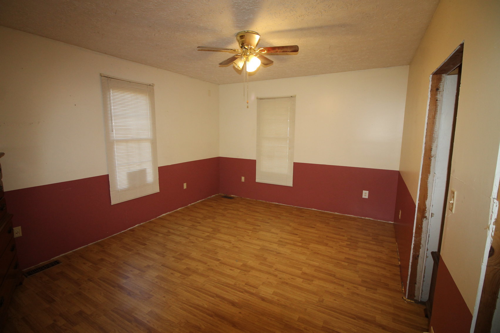 Image for 3 BR/1 BA Home on .3 +/- Acre Lot AND Adjacent 3.3 +/- Acre & .7 +/- Acre Lots--SELLS to the HIGHEST BIDDER!!