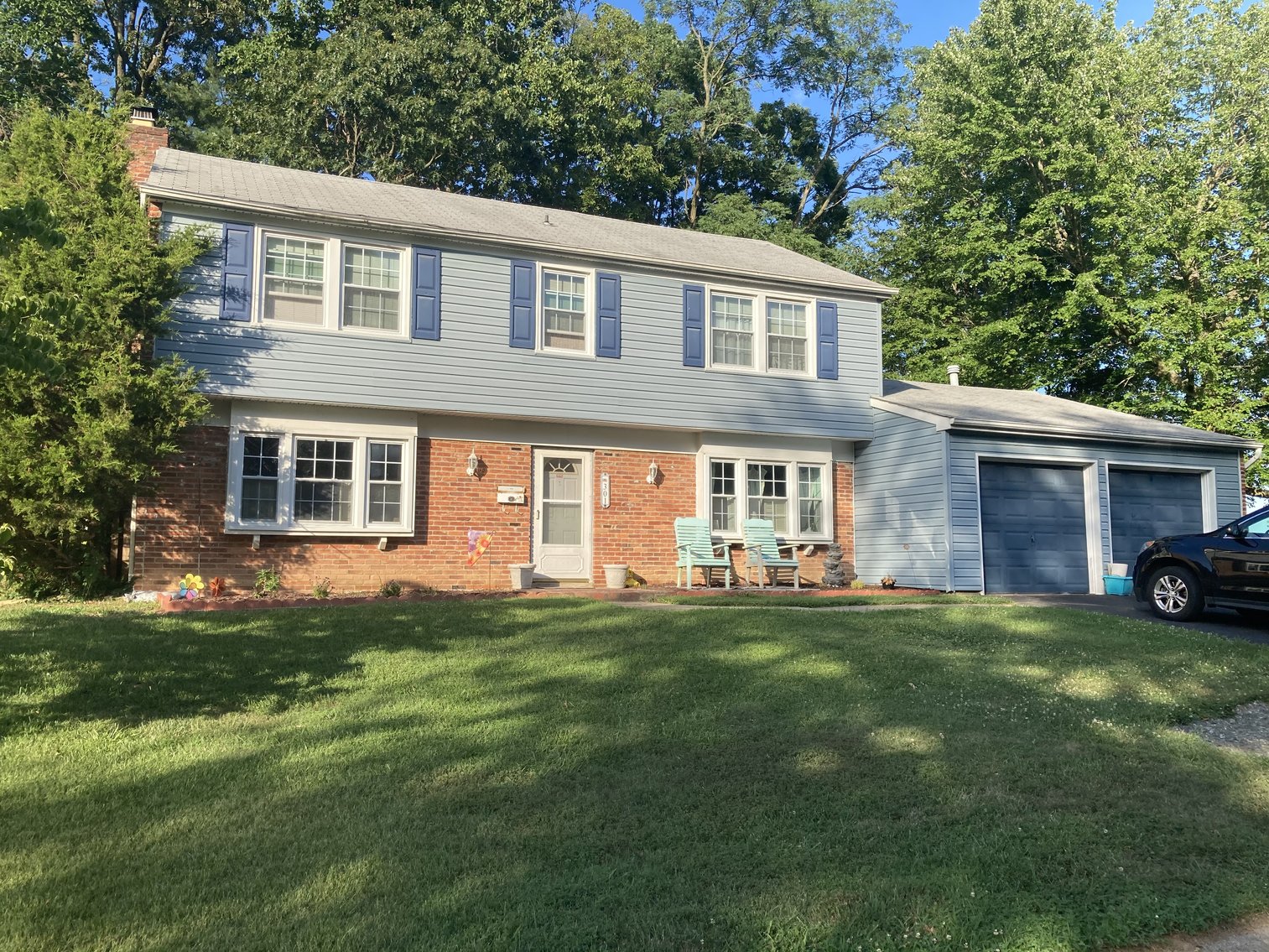 Image for 4 BEDROOM, 2 1/2 BATH, COLONIAL STYLE HOME W/ATTACHED 2 CAR GARAGE