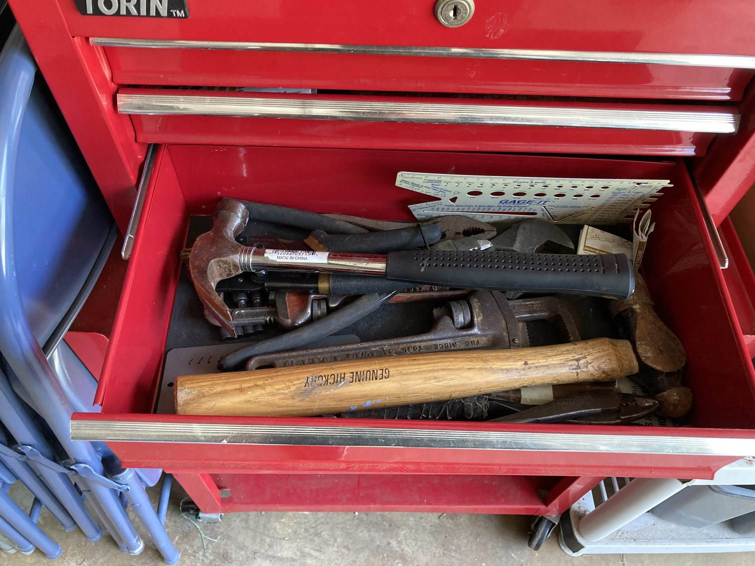 Image for 4 BEDROOM, 2 1/2 BATH, COLONIAL STYLE HOME W/ATTACHED 2 CAR GARAGE