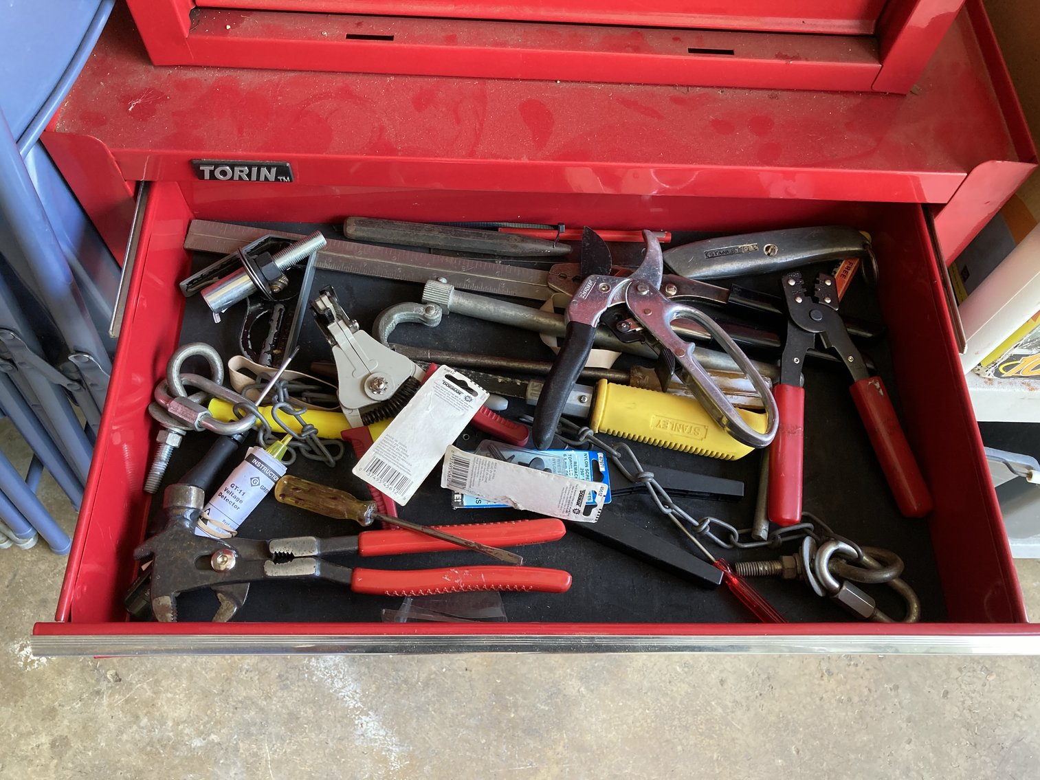 Image for 4 BEDROOM, 2 1/2 BATH, COLONIAL STYLE HOME W/ATTACHED 2 CAR GARAGE