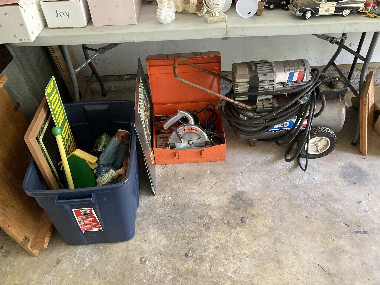 Image for 4 BEDROOM, 2 1/2 BATH, COLONIAL STYLE HOME W/ATTACHED 2 CAR GARAGE