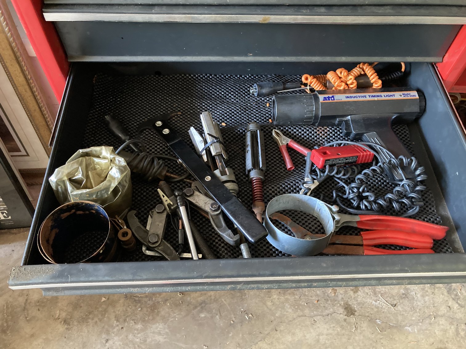 Image for 4 BEDROOM, 2 1/2 BATH, COLONIAL STYLE HOME W/ATTACHED 2 CAR GARAGE