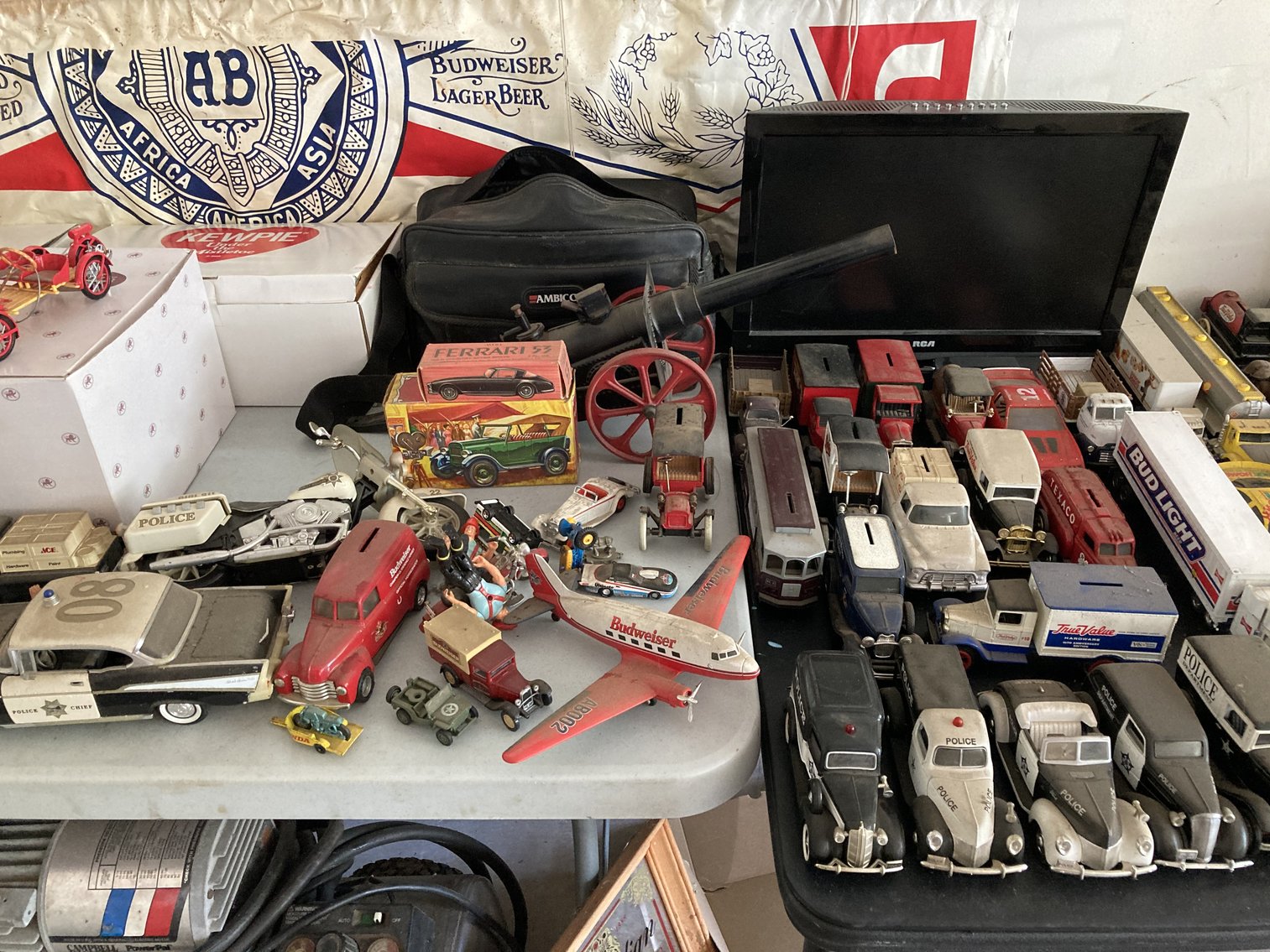 Image for 4 BEDROOM, 2 1/2 BATH, COLONIAL STYLE HOME W/ATTACHED 2 CAR GARAGE