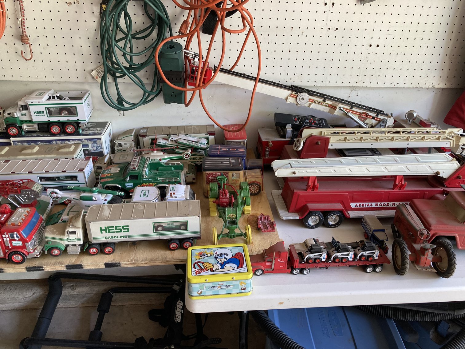 Image for 4 BEDROOM, 2 1/2 BATH, COLONIAL STYLE HOME W/ATTACHED 2 CAR GARAGE