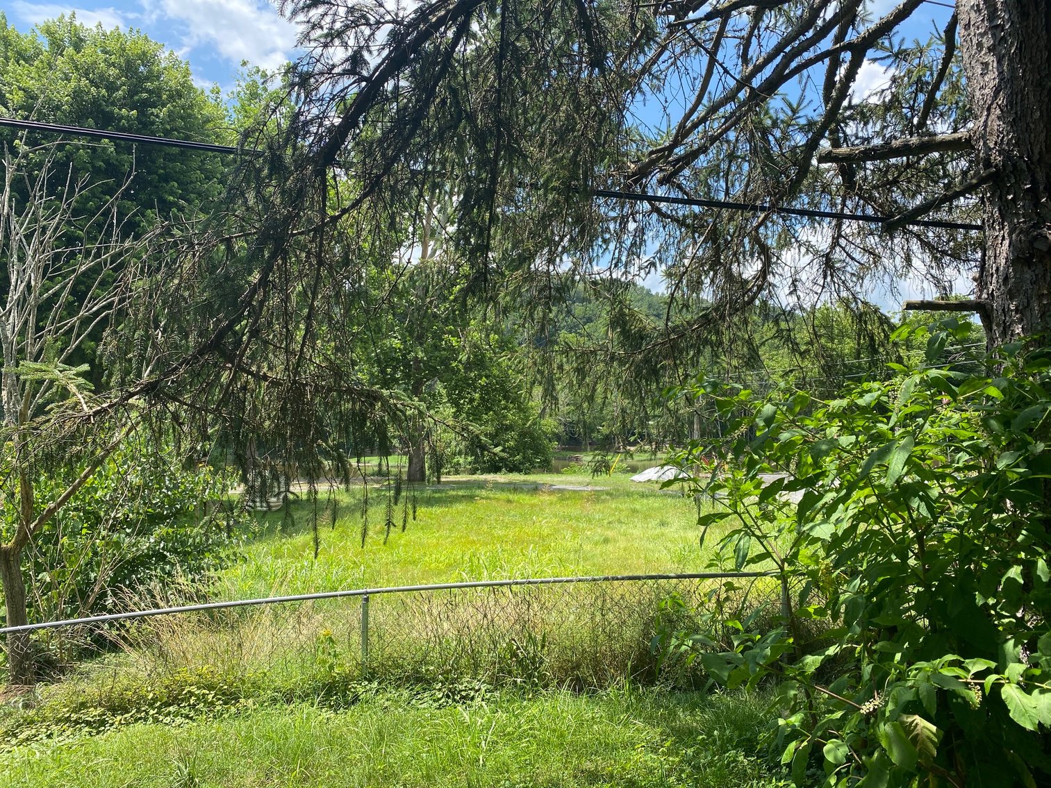 2 Bedroom Ranch near the Greenbrier River