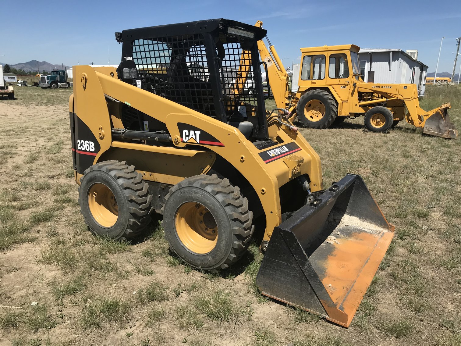 Heavy Equipment & Vehicle auction