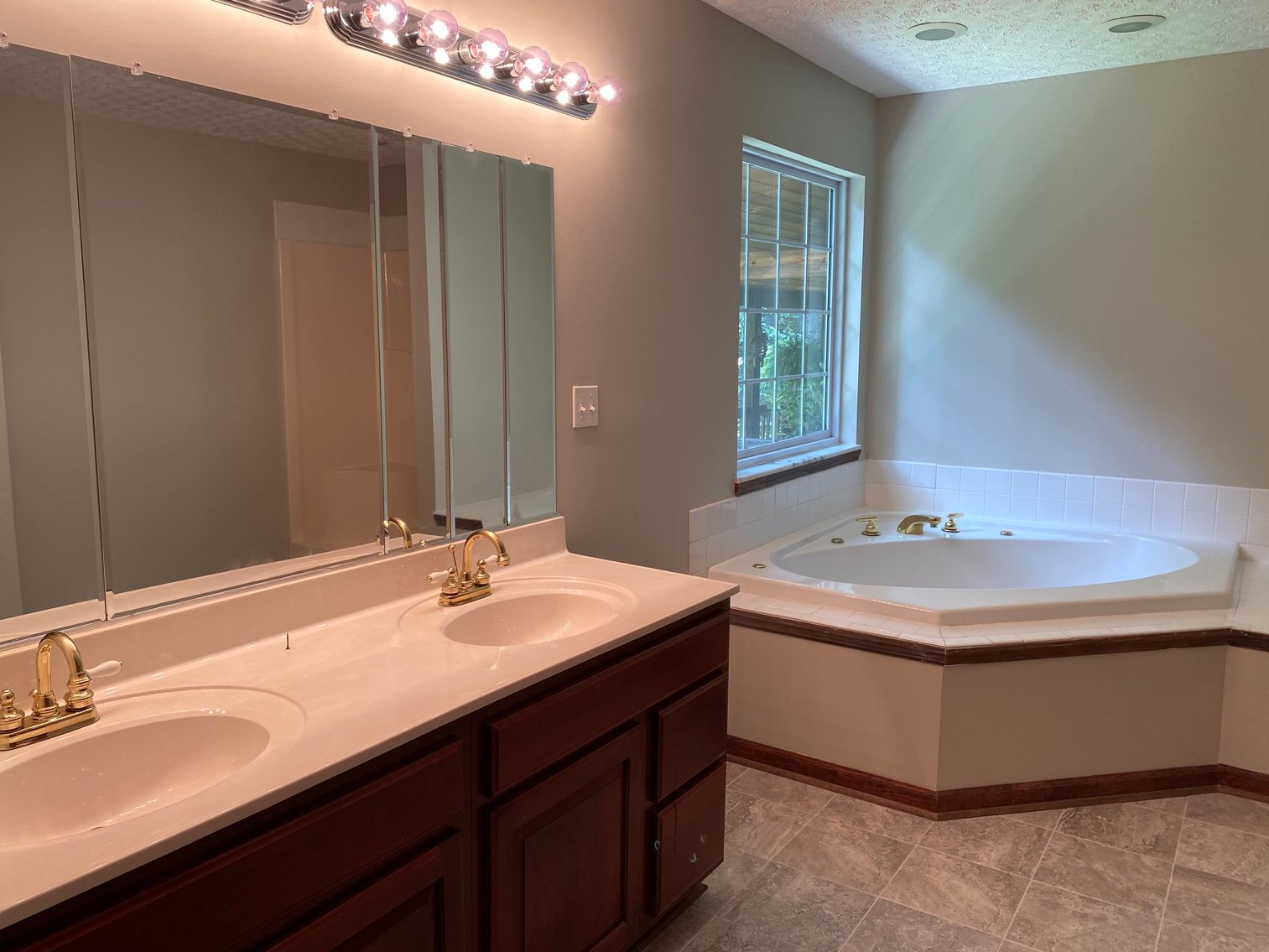 Image for Luxurious South Hills Townhome