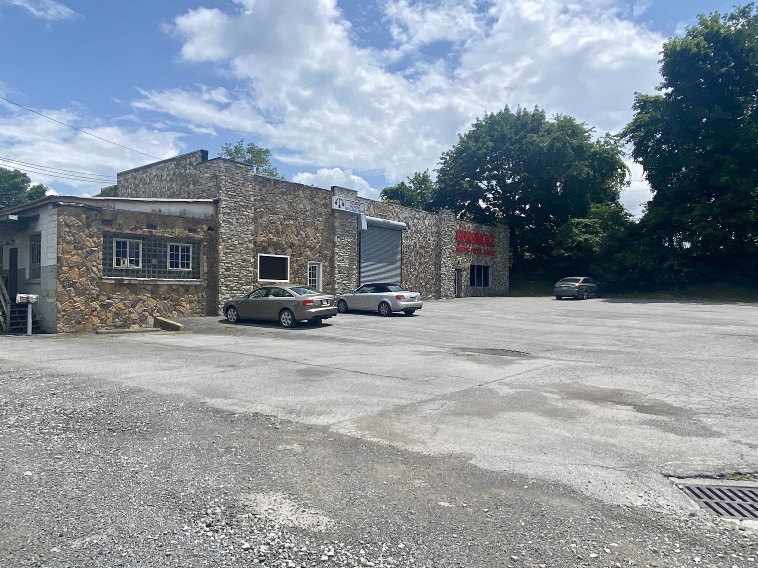 Image for SOLD $298,000 - 13,500 sqft Commercial Building off N. Eisenhower Drive