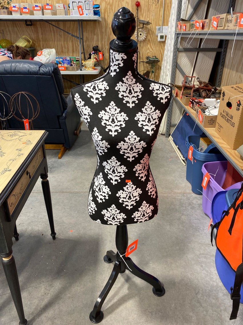 Image for Furniture, Lawn & garden, tools & more-New building North