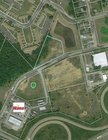 Image for Attention savvy investors and entrepreneurs....1.18 +/- acre lot with opportunities abound!