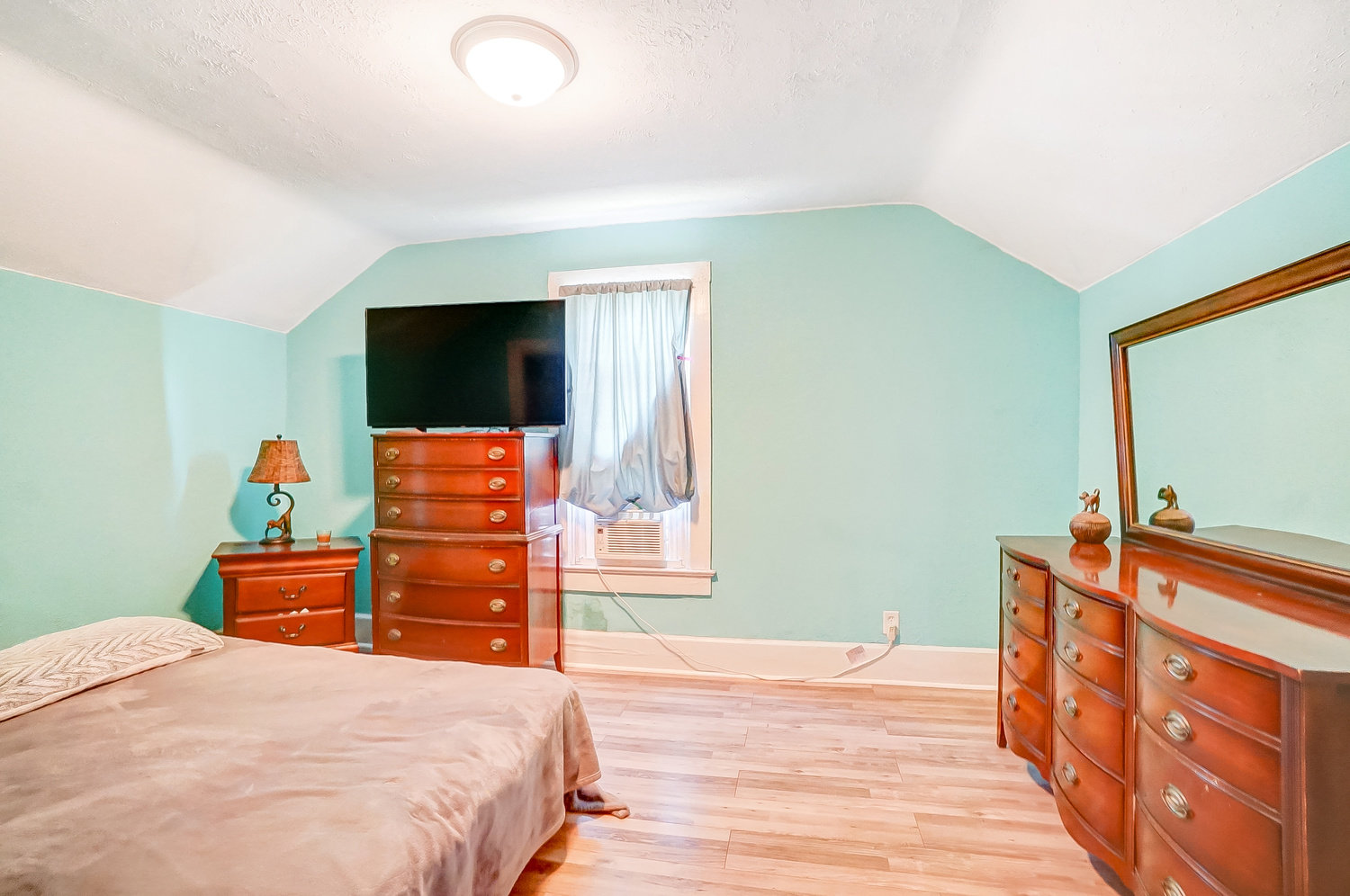 Image for MINIMUM BID AUCTION! $75,000 - 310 Perry Street