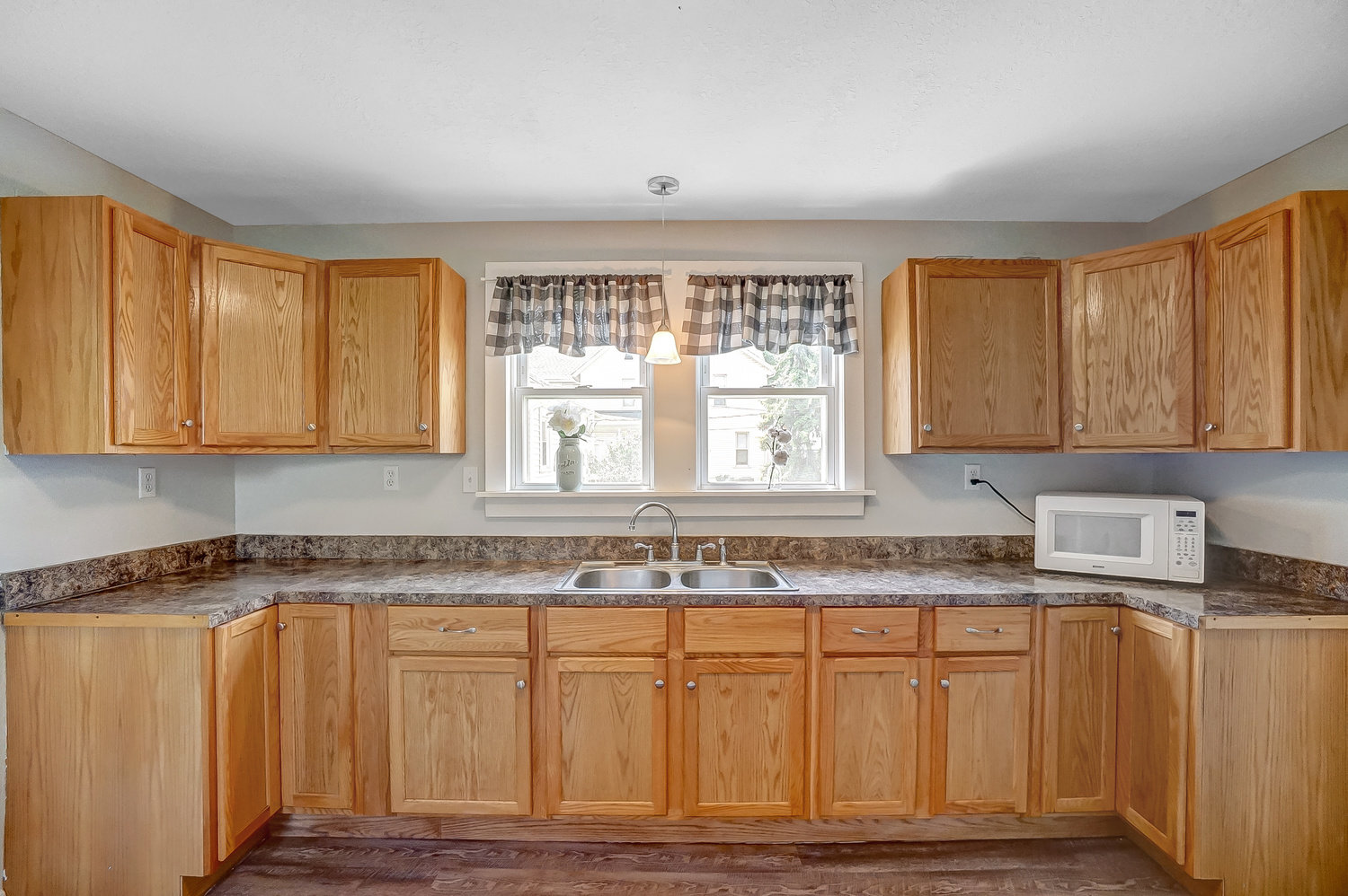 Image for MINIMUM BID AUCTION! $75,000 - 310 Perry Street