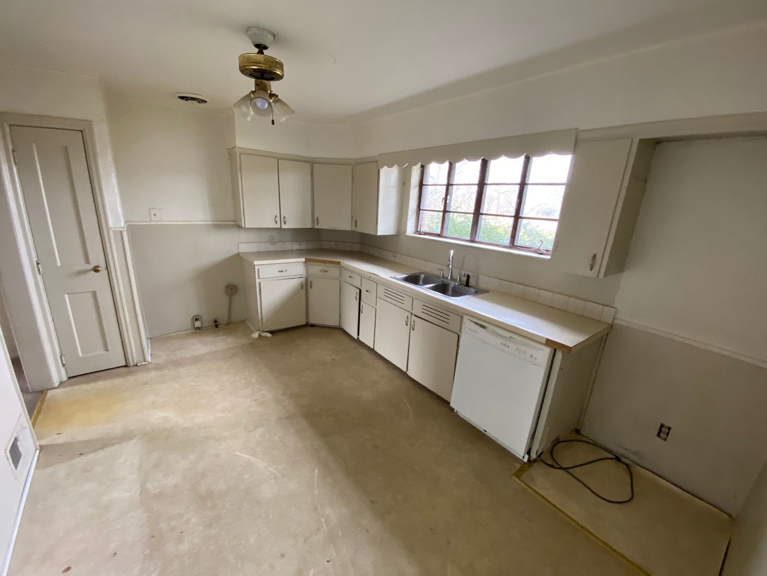 Image for MINIMUM BID AUCTION! $99,000 - 421 Smith Road