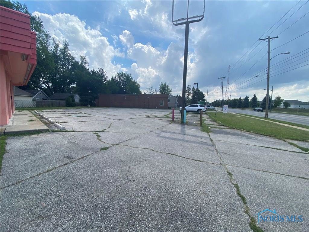 Image for MINIMUM BID AUCTION! $75,000 - 1345 S. Detroit Ave.