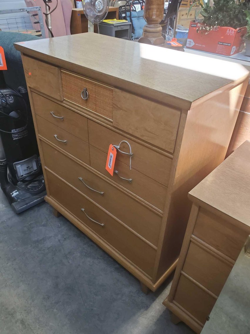 Image for Cub Cadet rider,Furniture, Collectibles, Household-New building south