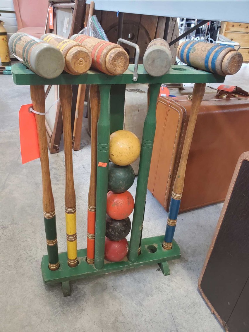 Image for Cub Cadet rider,Furniture, Collectibles, Household-New building south