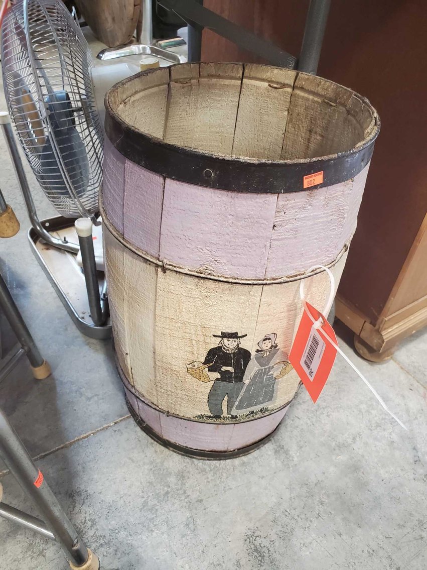 Image for Cub Cadet rider,Furniture, Collectibles, Household-New building south