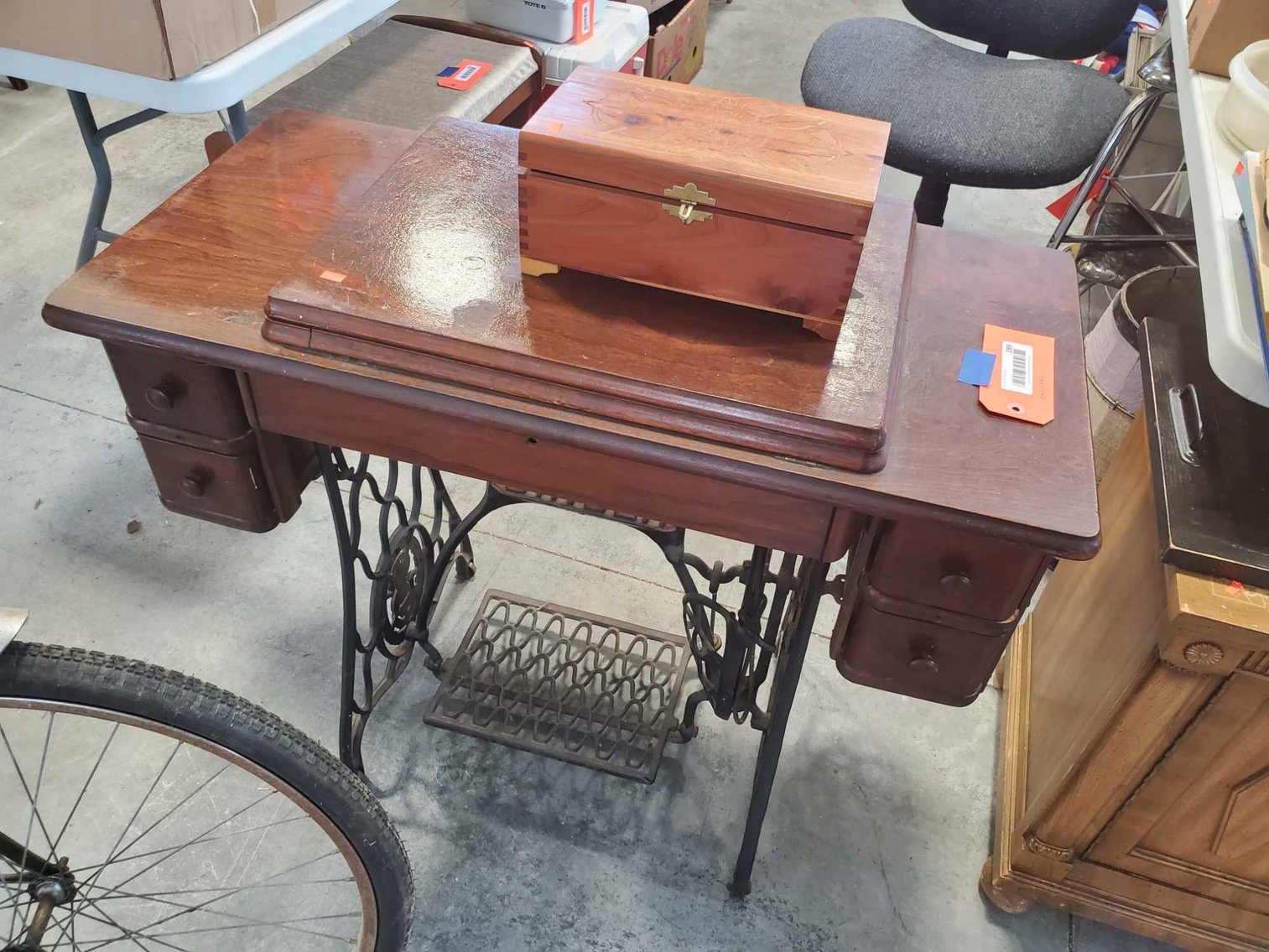 Image for Cub Cadet rider,Furniture, Collectibles, Household-New building south