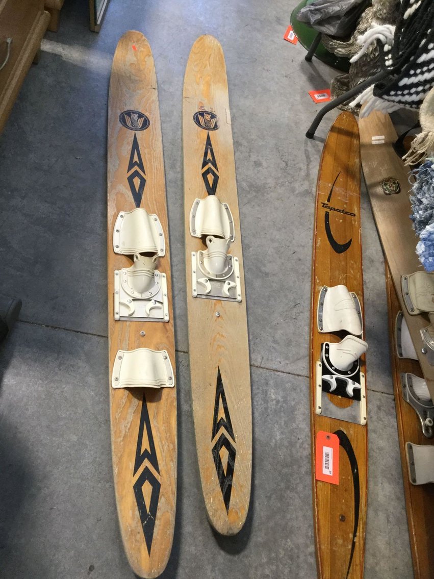 Image for Cub Cadet rider,Furniture, Collectibles, Household-New building south