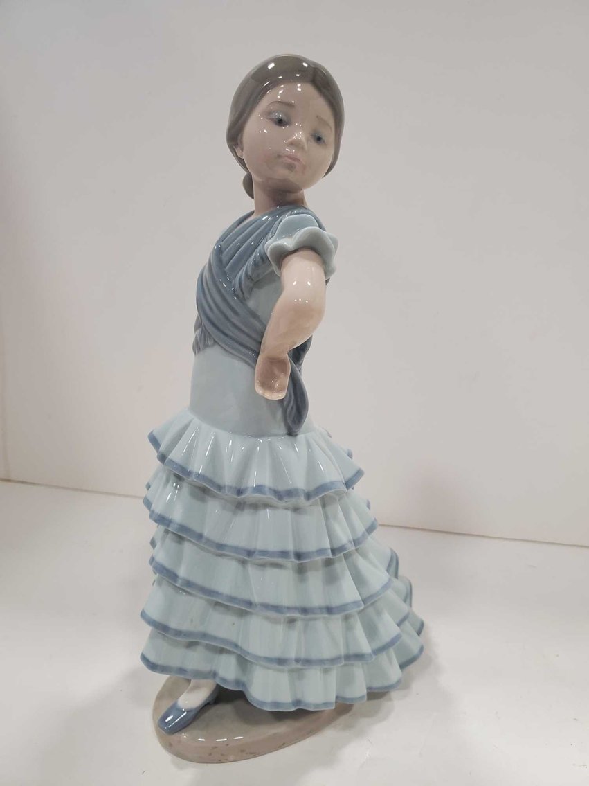 Image for Furniture, Collectibles, Household-New building north