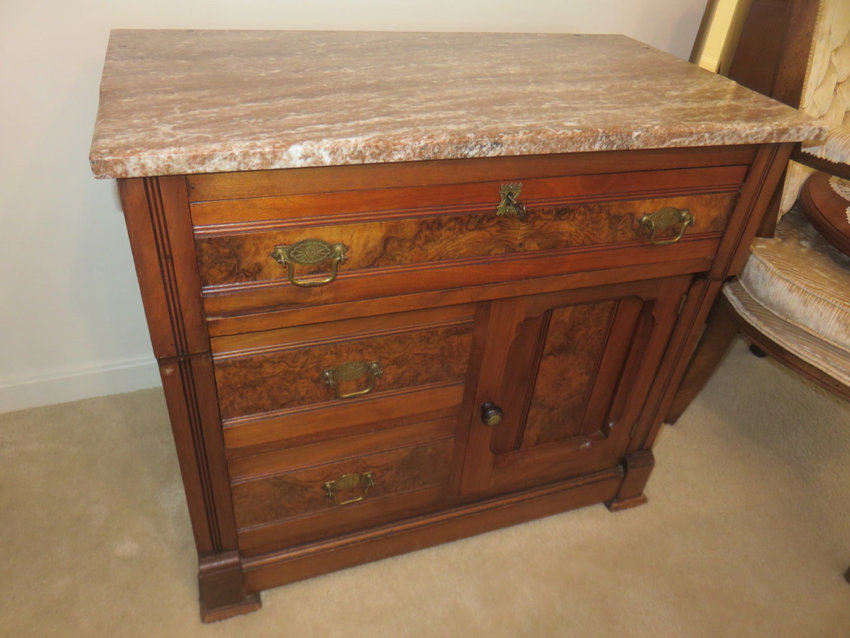 Image for Lawrenceburg Living Estate Auction