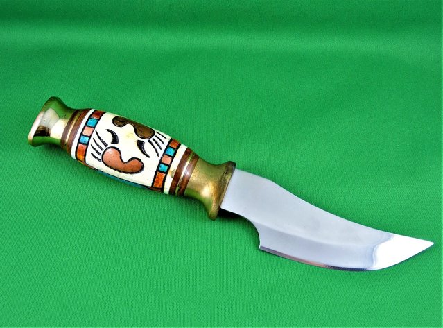 Image for Bear Paw Print - Hunting Knife