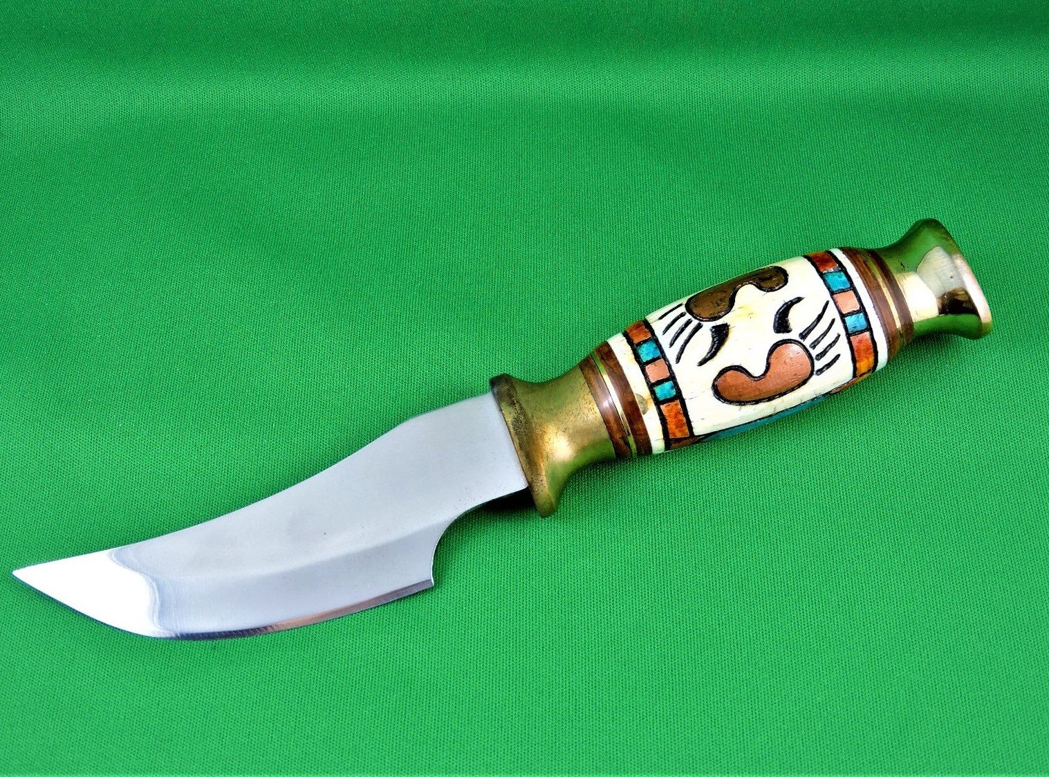 Image for Bear Paw Print - Hunting Knife