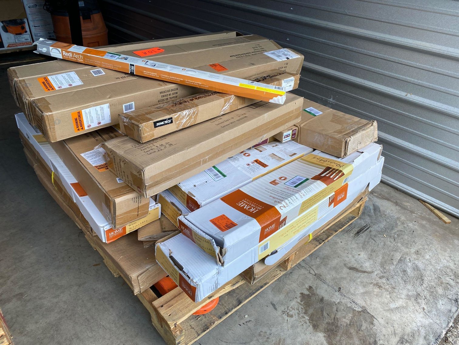 Image for Furniture, Collectibles, Household-Main room back half