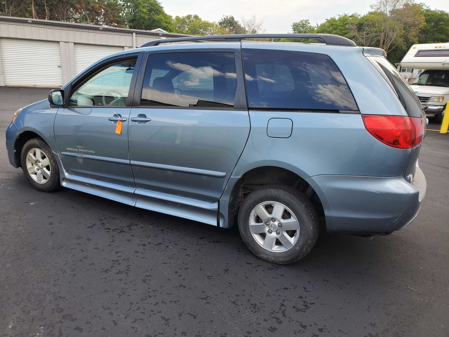 Image for Furniture, Collectibles, Household-Main room back half