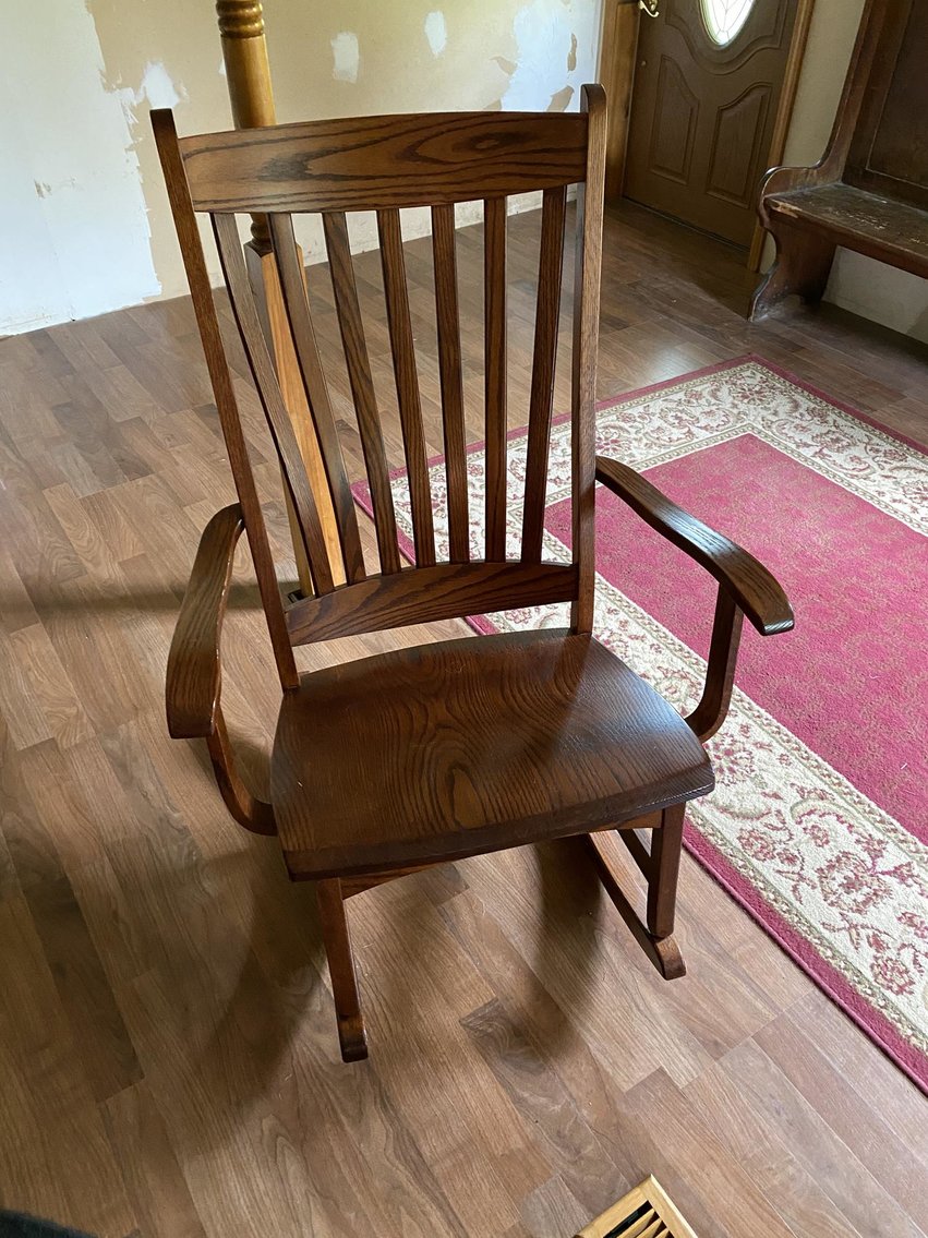 Image for Jacuzzi, Like-New Appliances, Antique & Modern Furniture, & more