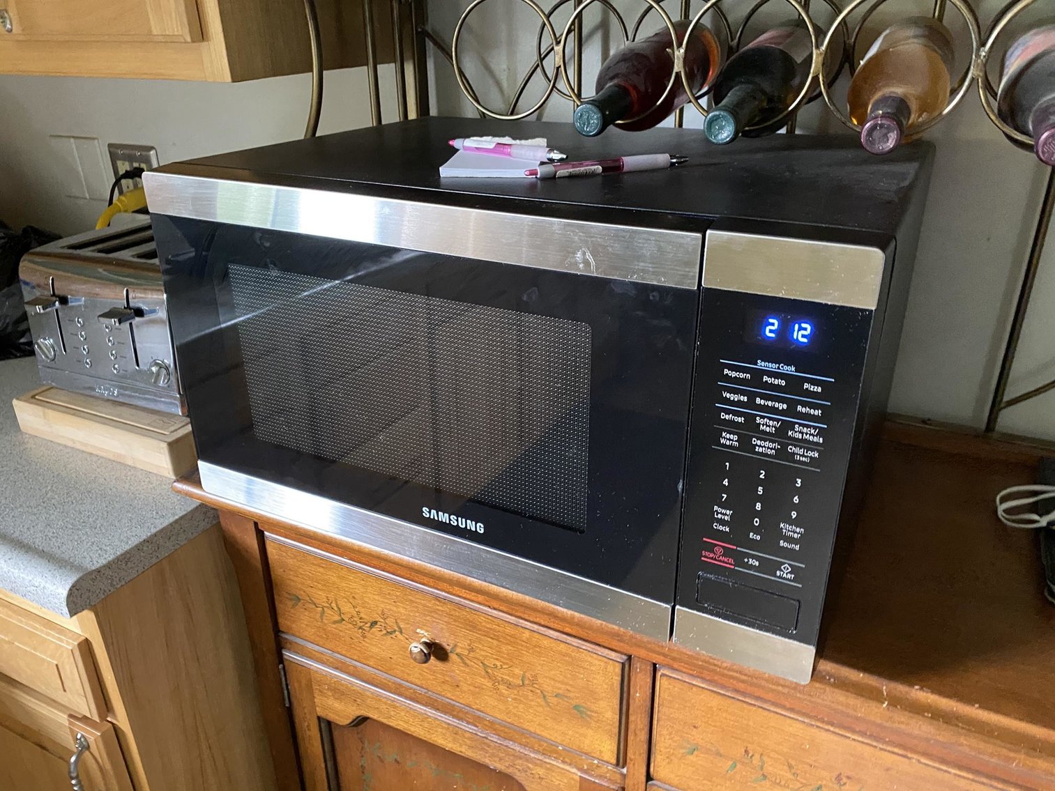 Image for Jacuzzi, Like-New Appliances, Antique & Modern Furniture, & more