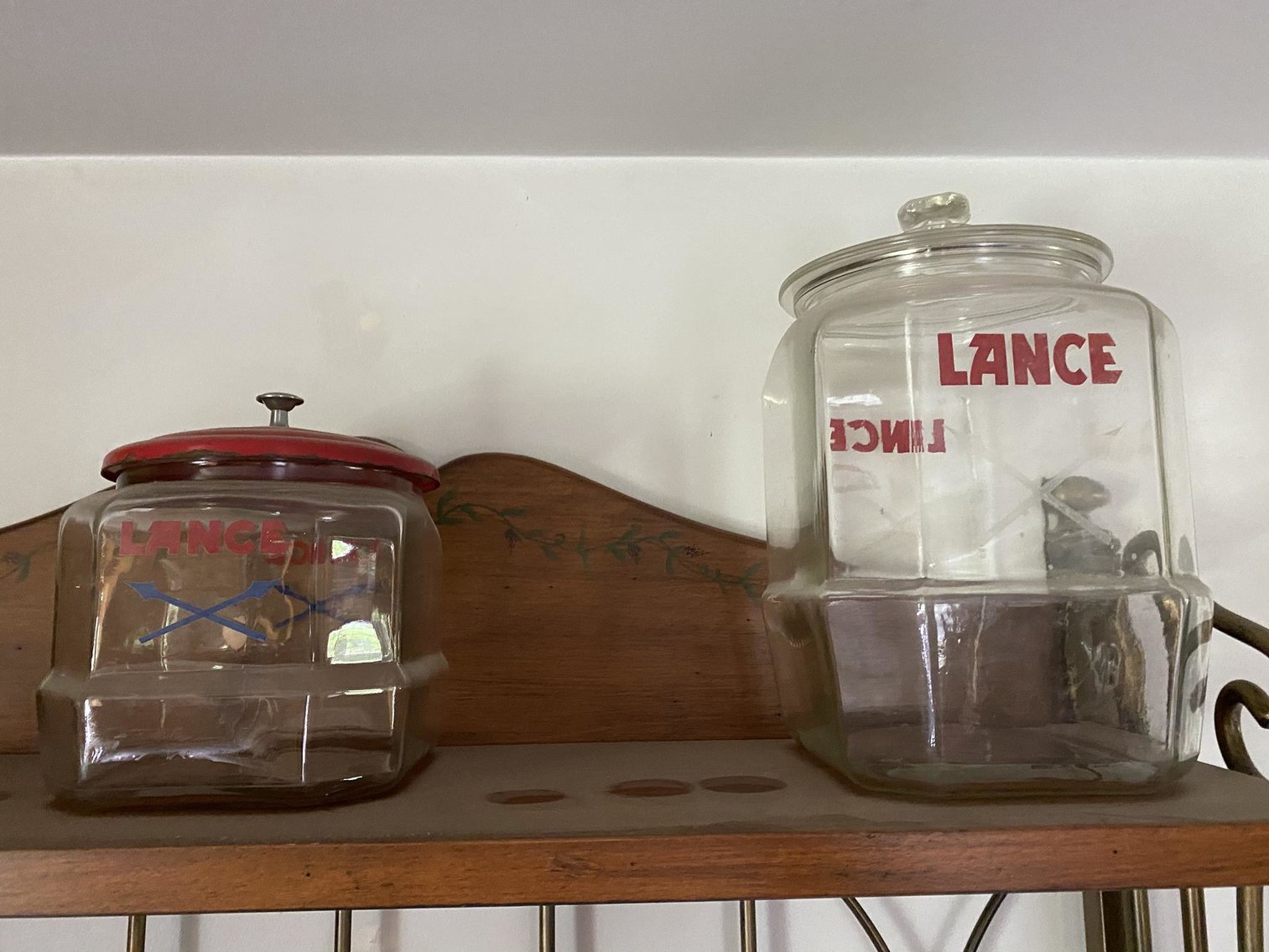 Image for Jacuzzi, Like-New Appliances, Antique & Modern Furniture, & more