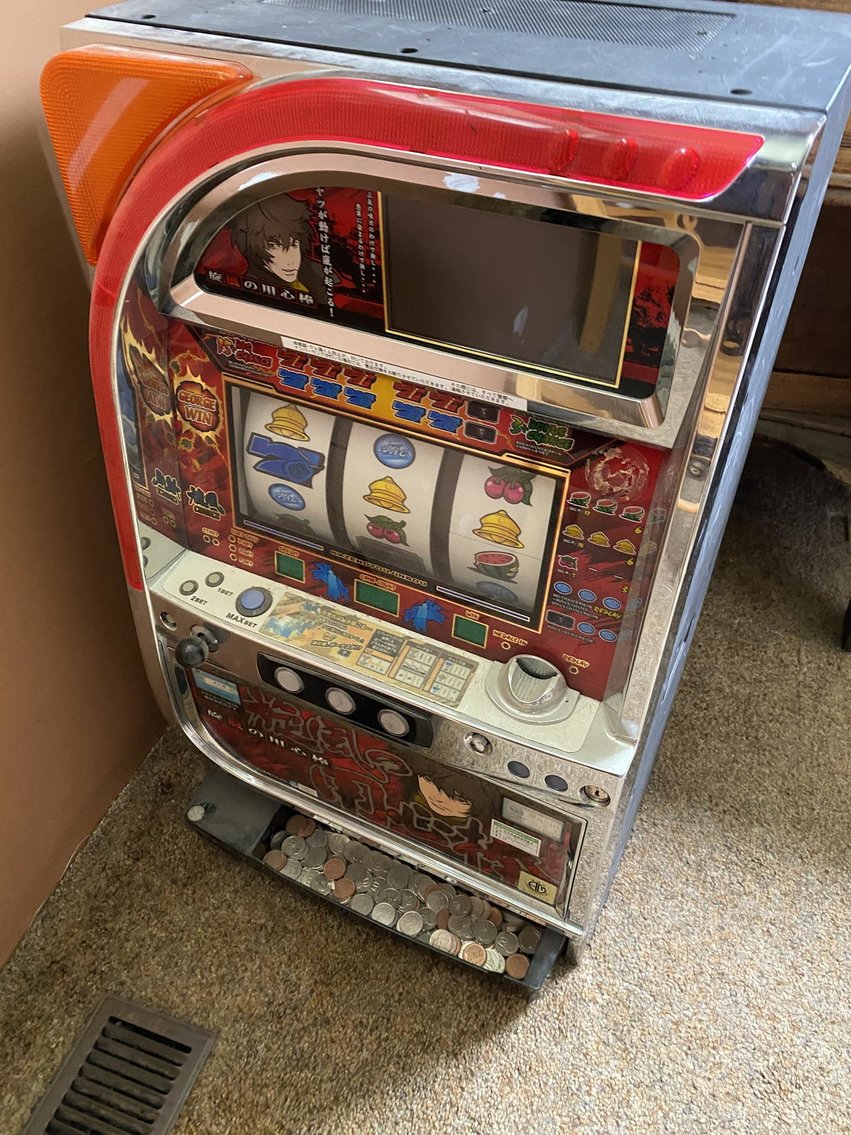 Image for Jacuzzi, Like-New Appliances, Antique & Modern Furniture, & more