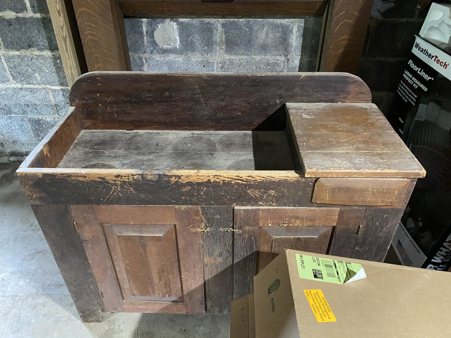 Image for Jacuzzi, Like-New Appliances, Antique & Modern Furniture, & more