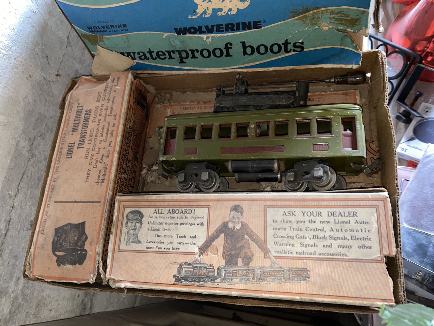 Image for Jacuzzi, Like-New Appliances, Antique & Modern Furniture, & more