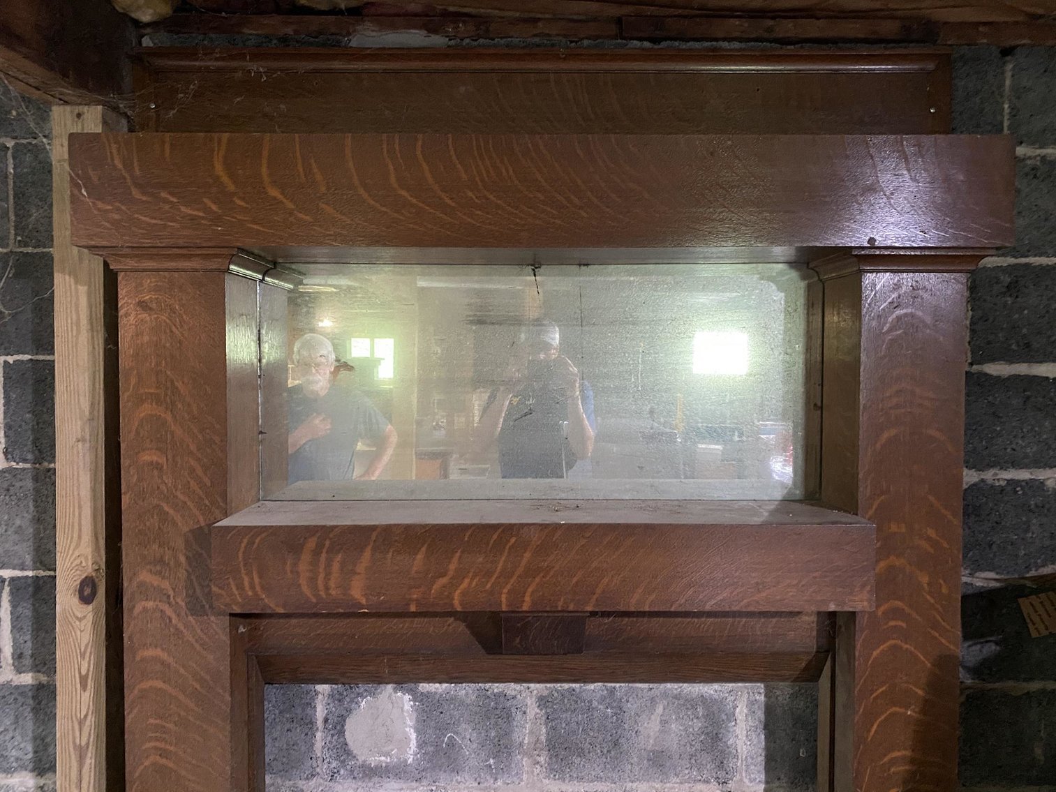 Image for Jacuzzi, Like-New Appliances, Antique & Modern Furniture, & more