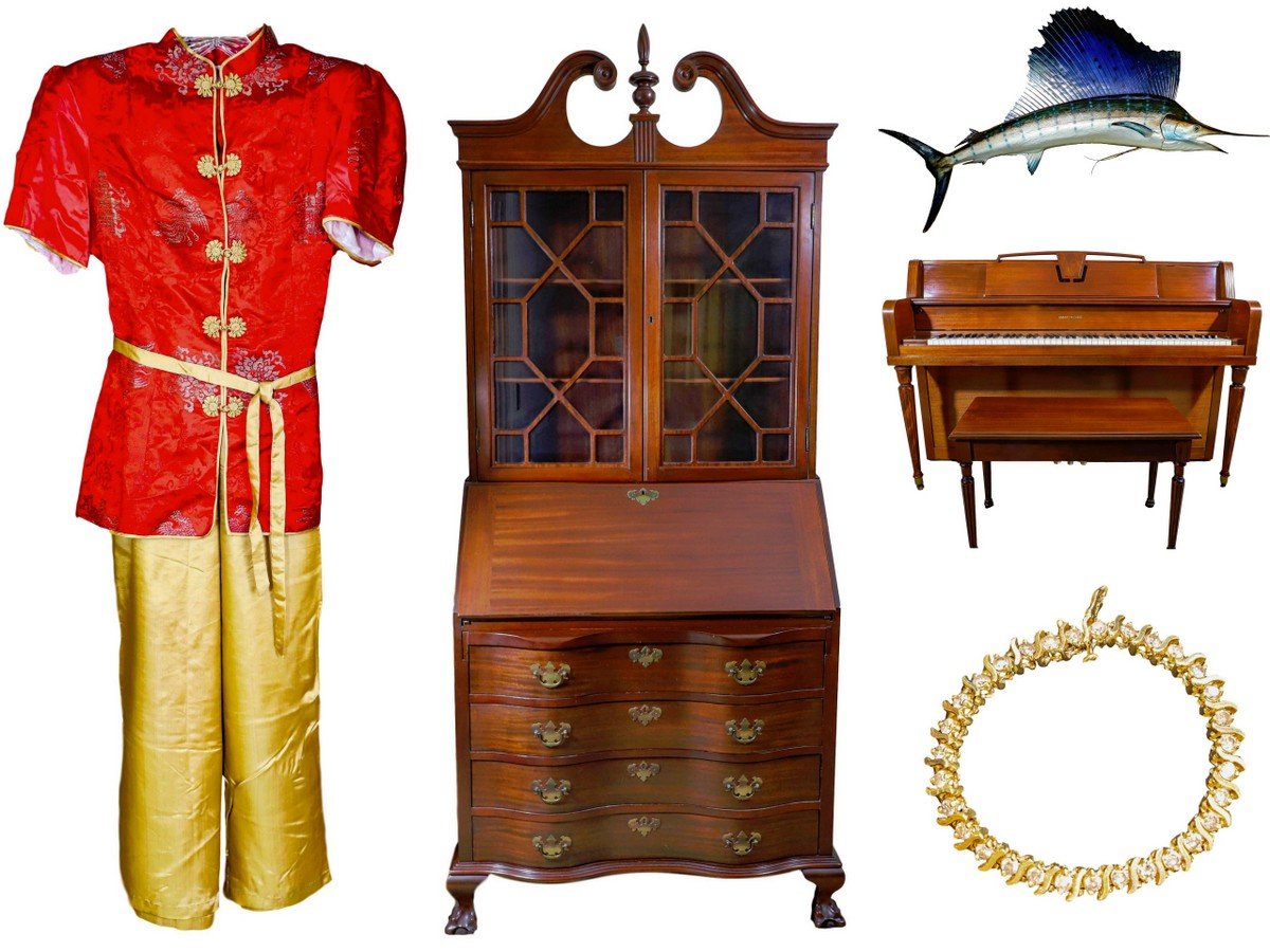 Image for Absolute Estate Auction in the City of Hurstbourne