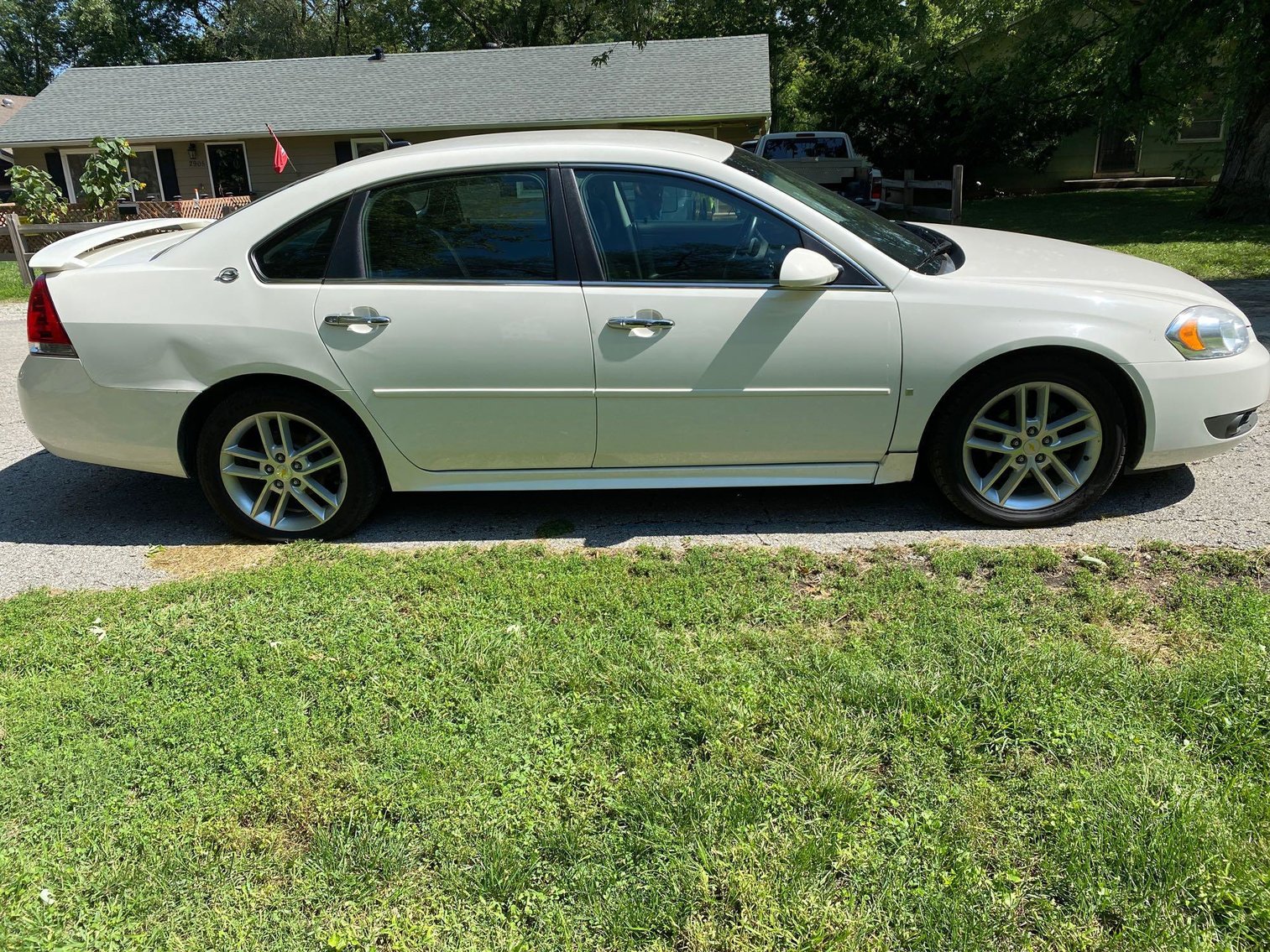 Image for Howell On-Line Estate Auction