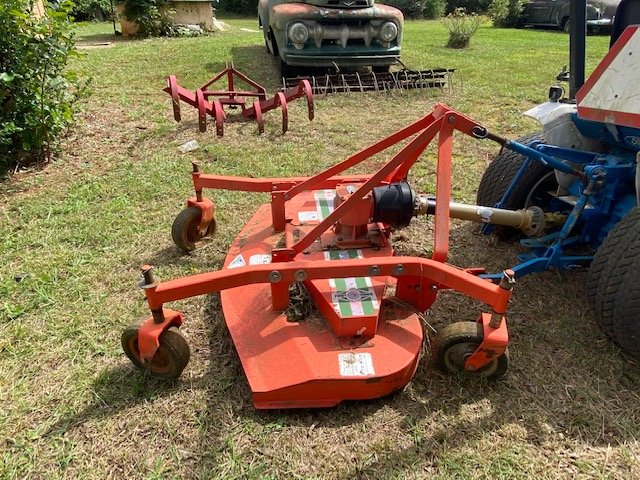 Image for Charlie Randall Road Lawndale-Vintage cars, tractors and more!