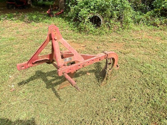 Image for Charlie Randall Road Lawndale-Vintage cars, tractors and more!