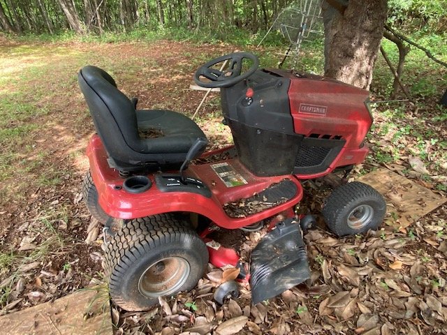 Image for Charlie Randall Road Lawndale-Vintage cars, tractors and more!