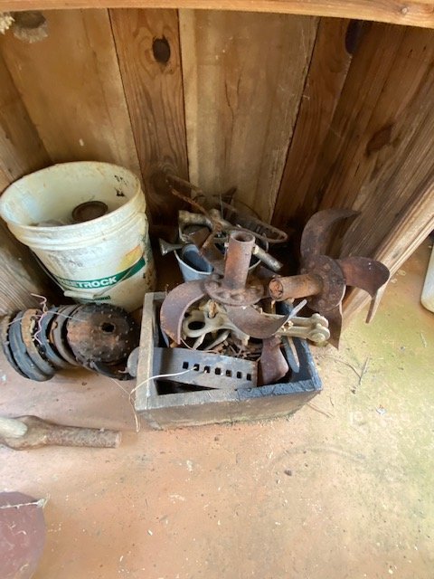 Image for Charlie Randall Road Lawndale-Vintage cars, tractors and more!