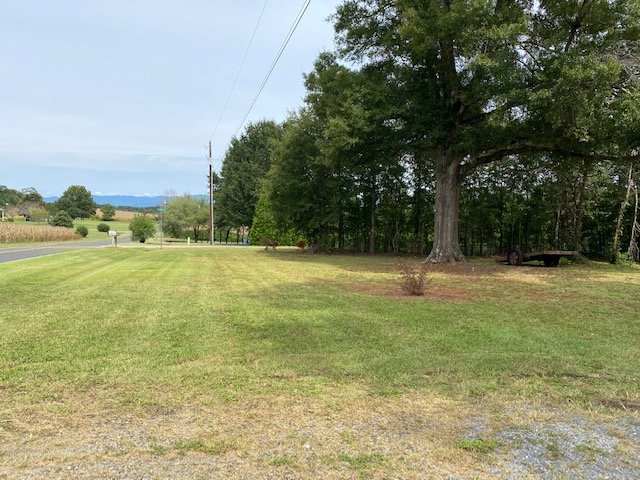 Image for Charlie Randall Road Lawndale-Vintage cars, tractors and more!