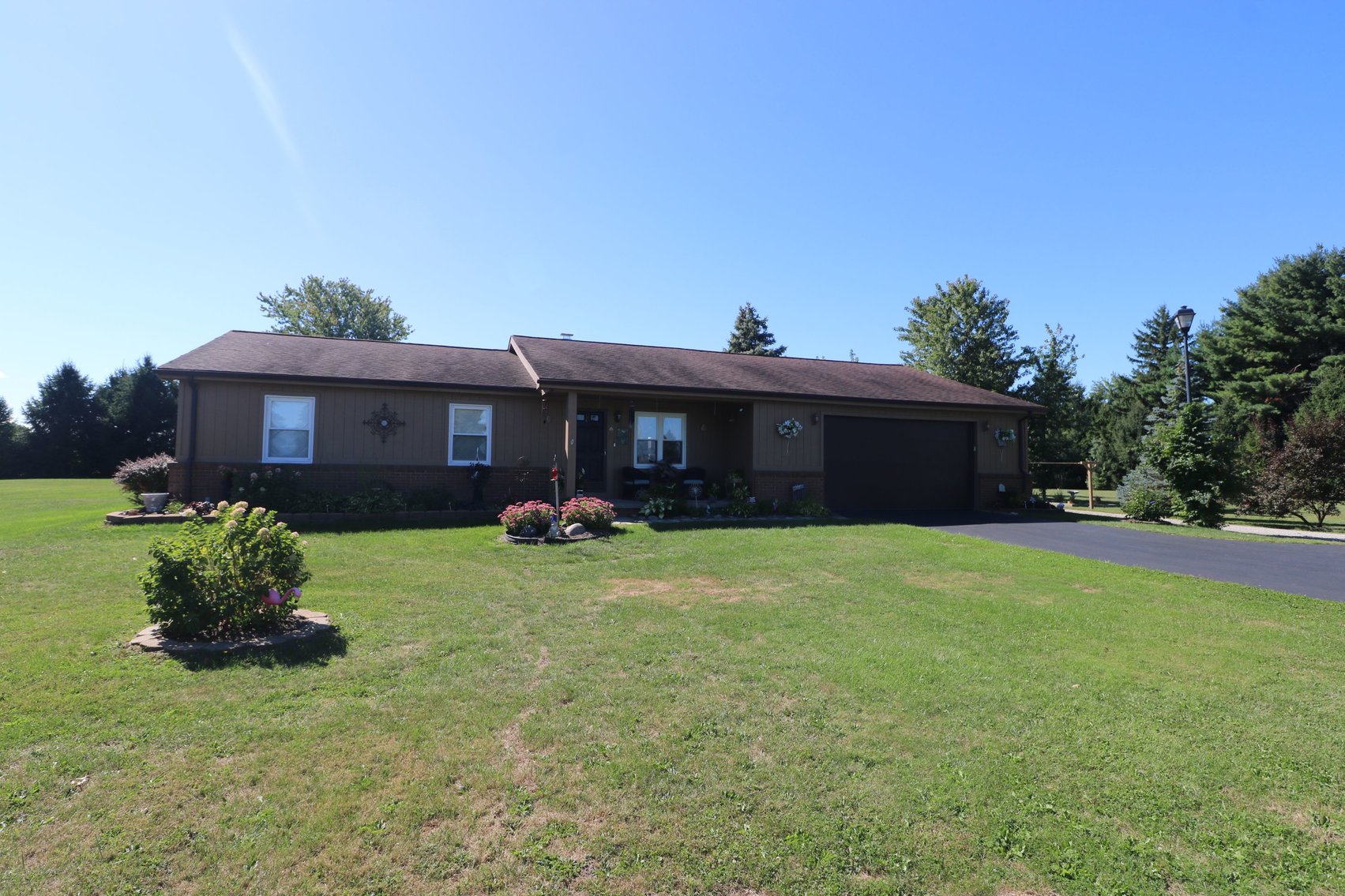 REAL ESTATE AUCTION! 11725 Bailey Road