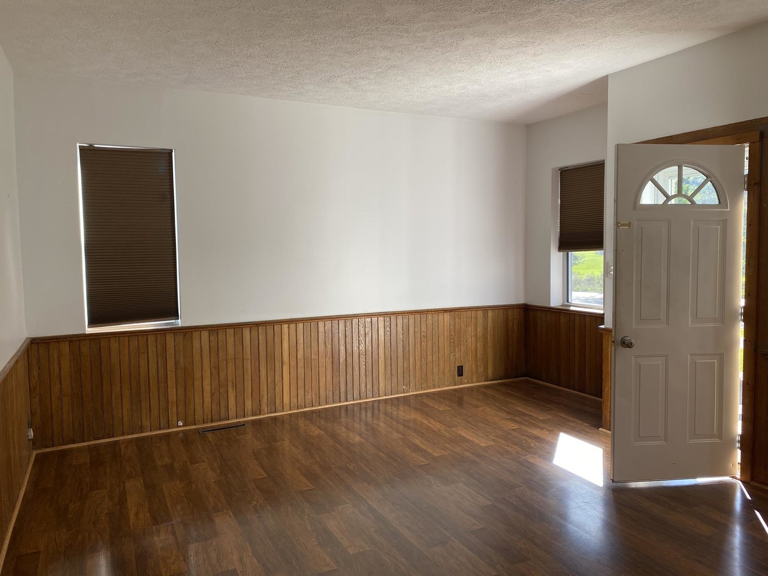 Image for Move-in Ready 2-Bedroom Sold to the Highest Bidder