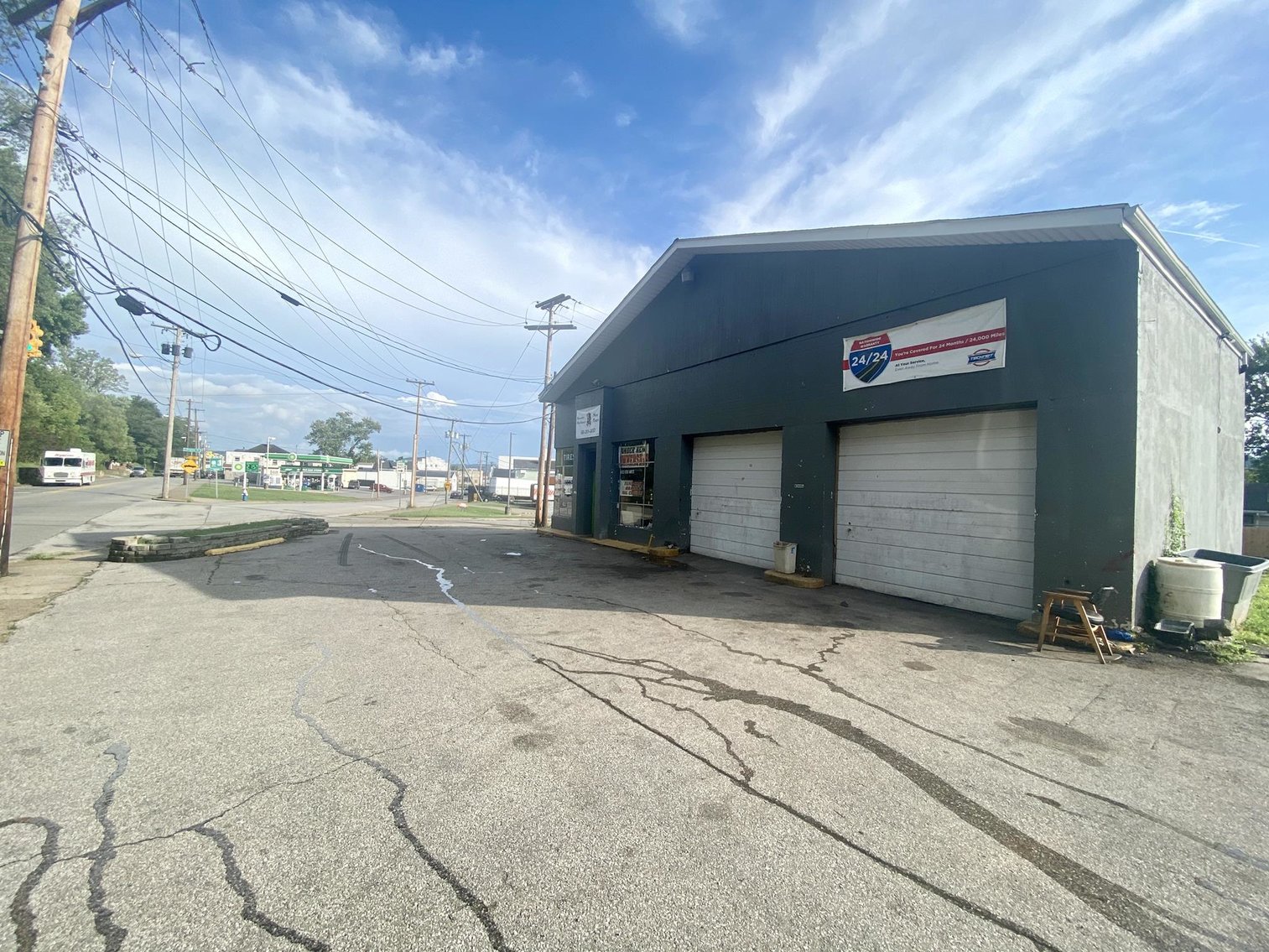 Garage Shop in Charleston Sold to High Bidder