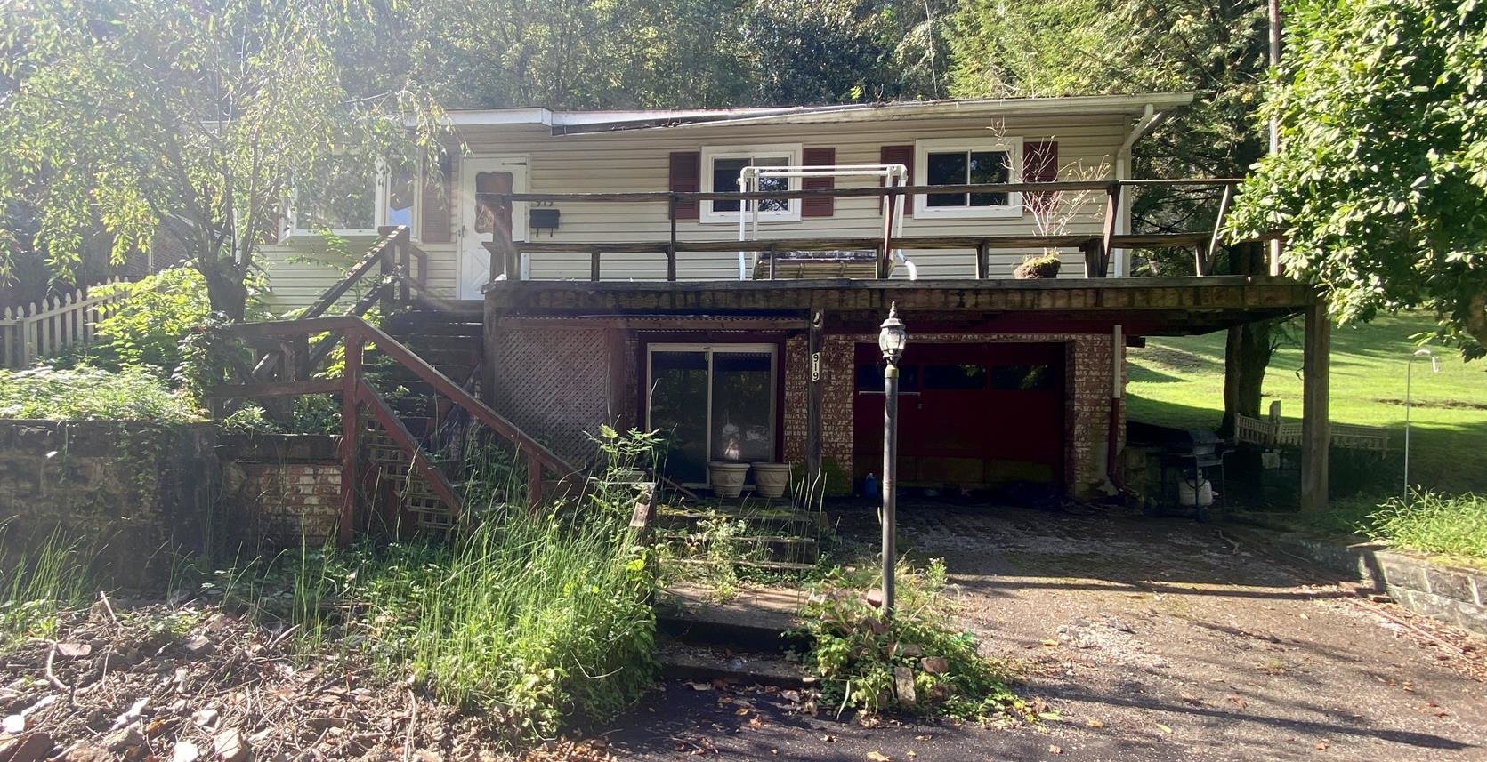 Image for SOLD - 9 Kanawha Co. Properties Sold to the Highest Bidders